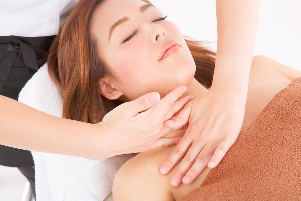 顔のリンパマッサージの効果